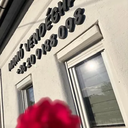Mamo Vendeghaza Holiday home